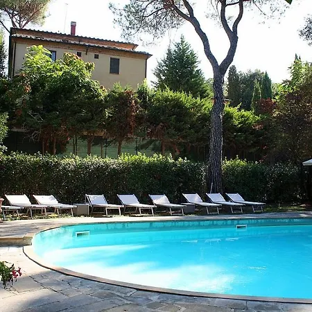 Vila Sleeps 4 Pool Wifi